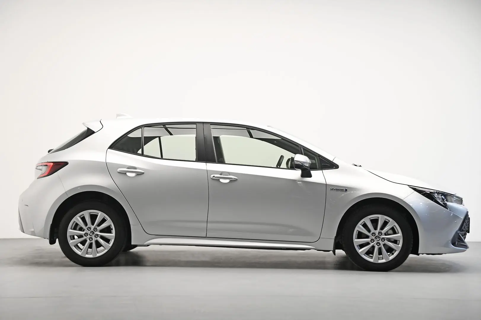 2023 Toyota Corolla Gallery Image 3