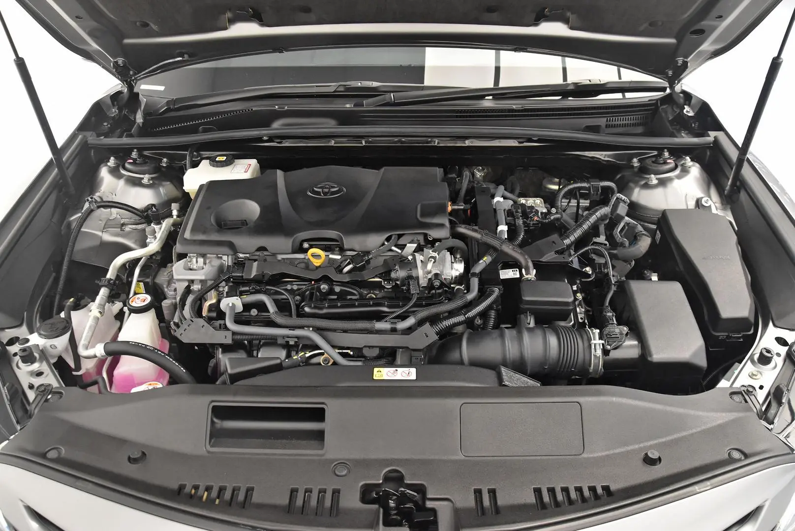 2022 Toyota Camry Gallery Image 21