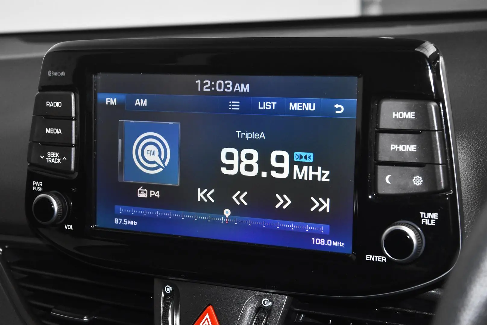 2018 Hyundai i30 Gallery Image 11