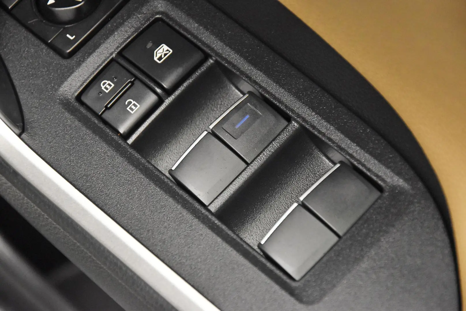 2021 Toyota RAV4 Gallery Image 10