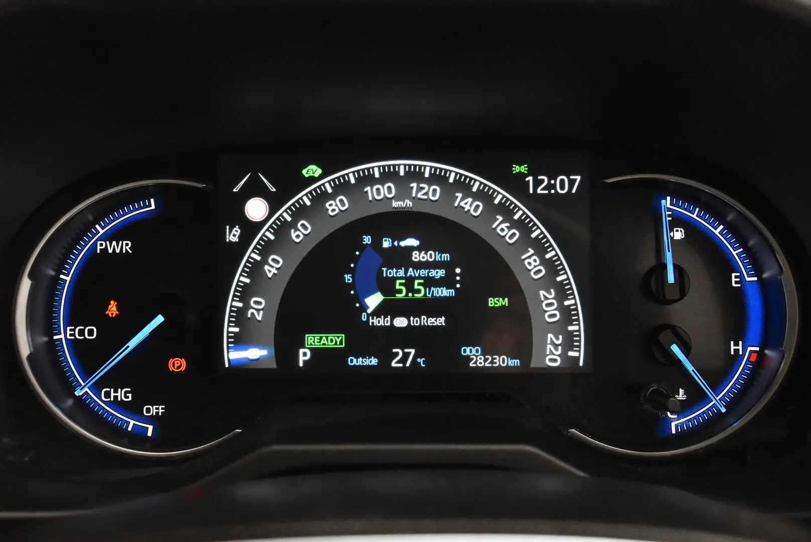 2025 Toyota RAV4 Gallery Image 11