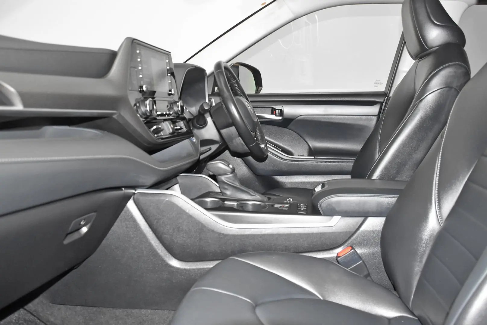 2022 Toyota Kluger Gallery Image 18