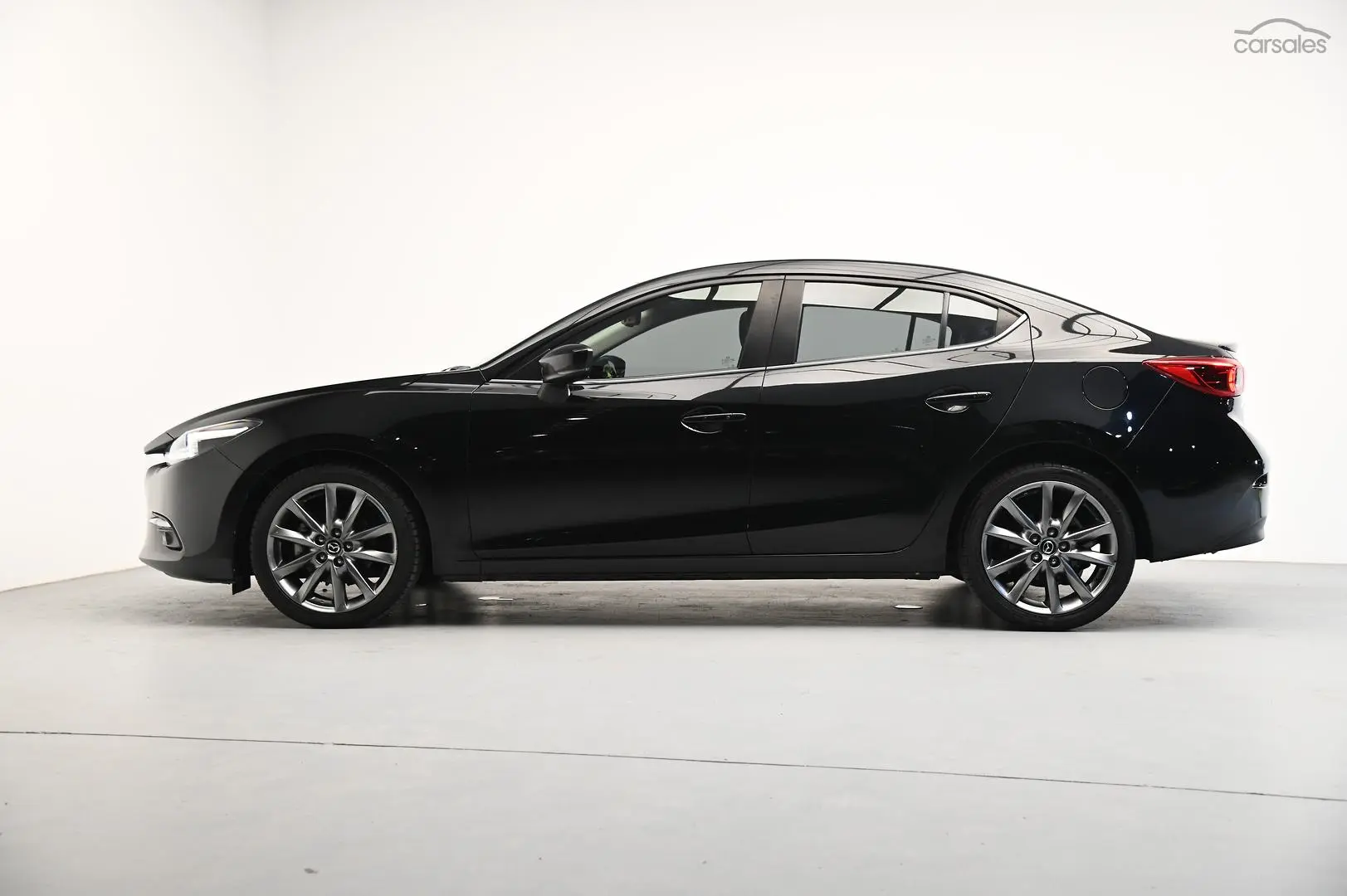 2017 Mazda 3 Image 4