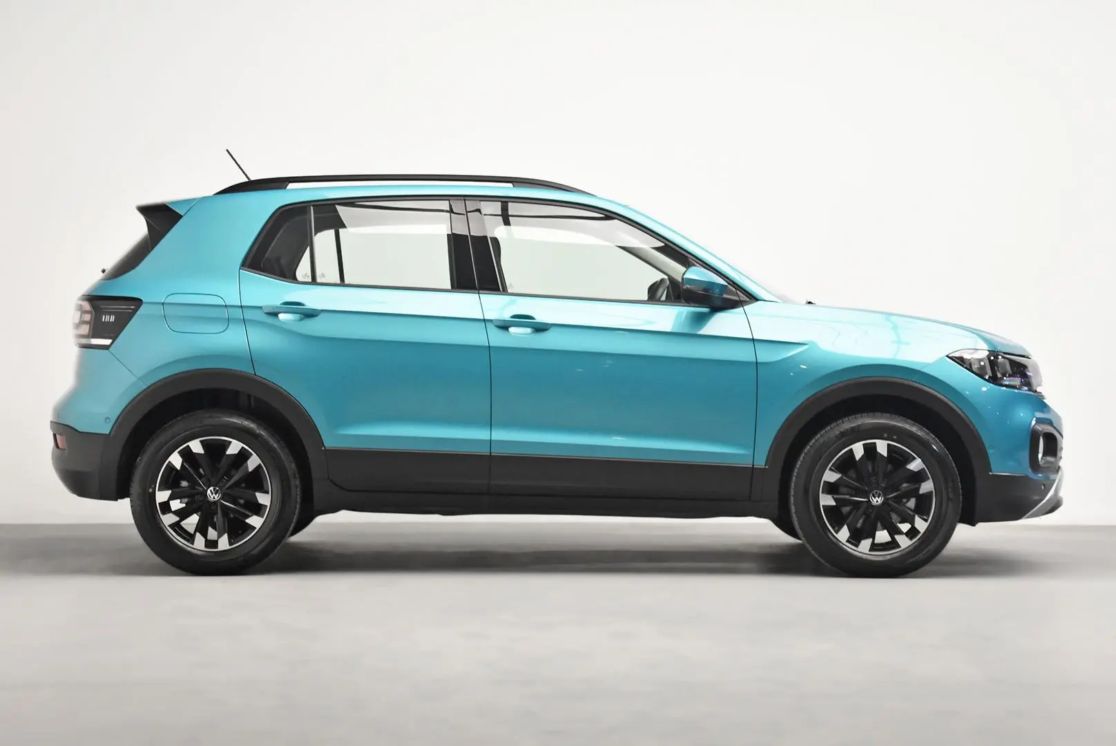 2021 Volkswagen T-Cross Gallery Image 3