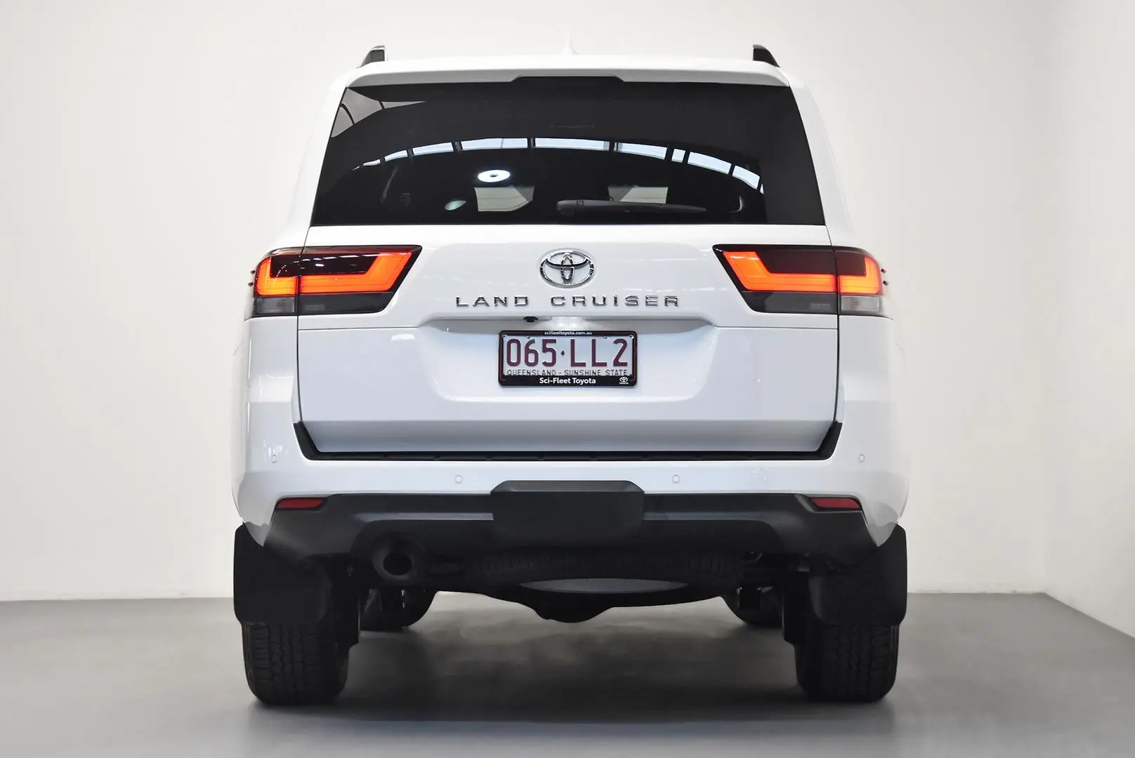 2024 Toyota Landcruiser Gallery Image 6