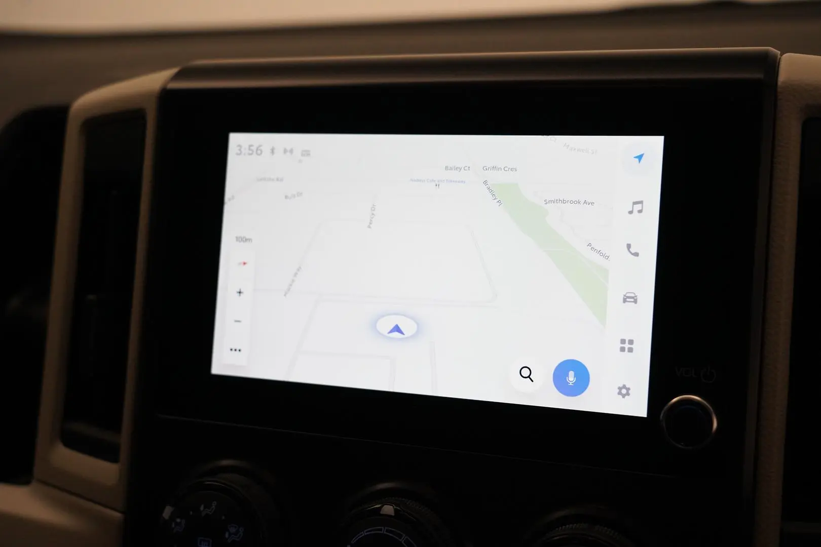 2025 Toyota Hiace Gallery Image 13