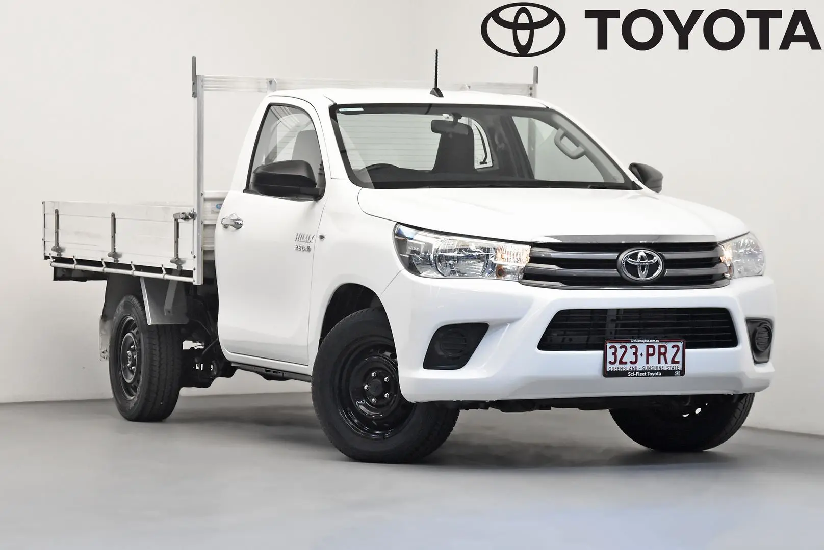 2015 Toyota Hilux Image