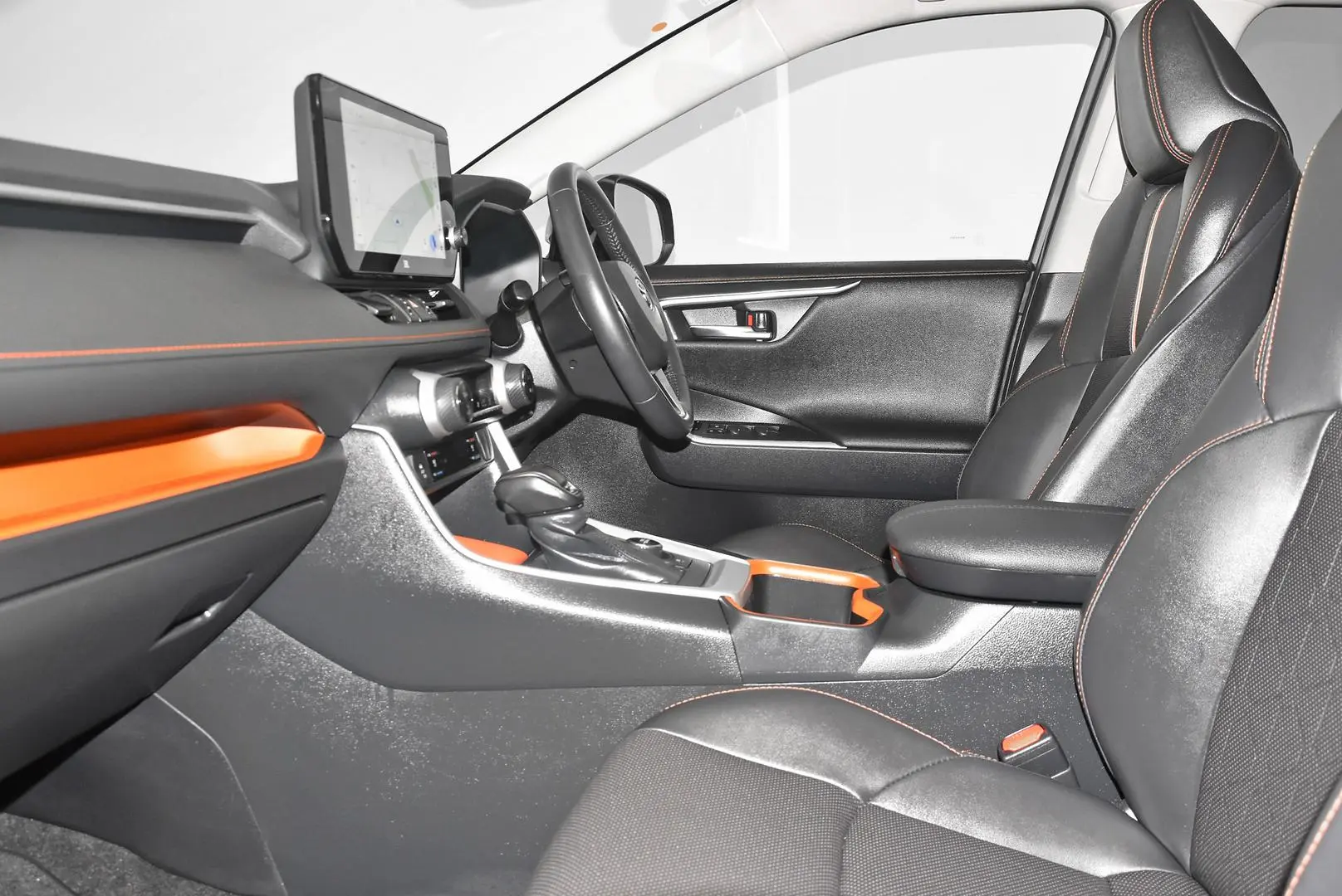 2024 Toyota RAV4 Gallery Image 18