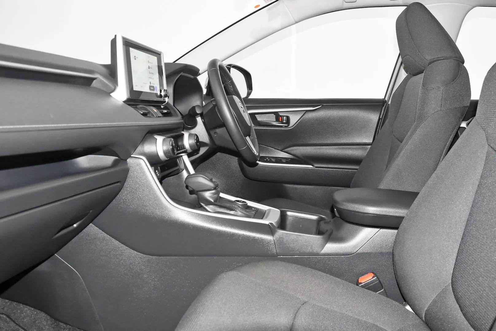 2024 Toyota RAV4 Gallery Image 18