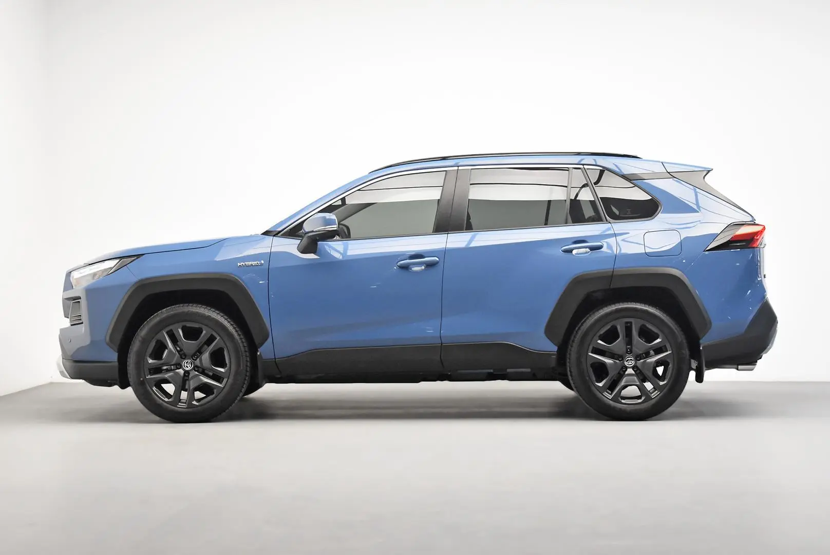 2024 Toyota RAV4 Gallery Image 4