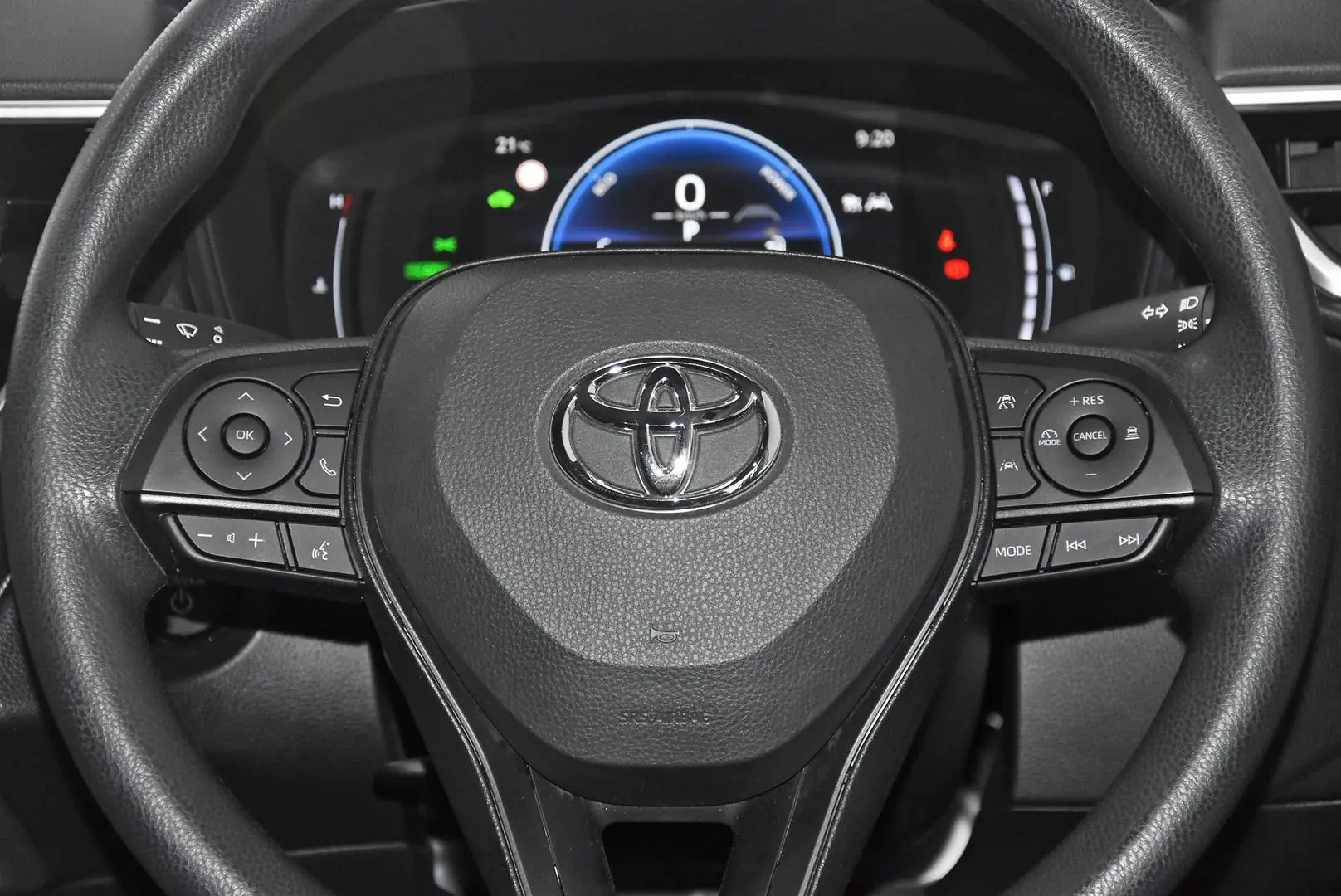 2025 Toyota Corolla Cross Gallery Image 15