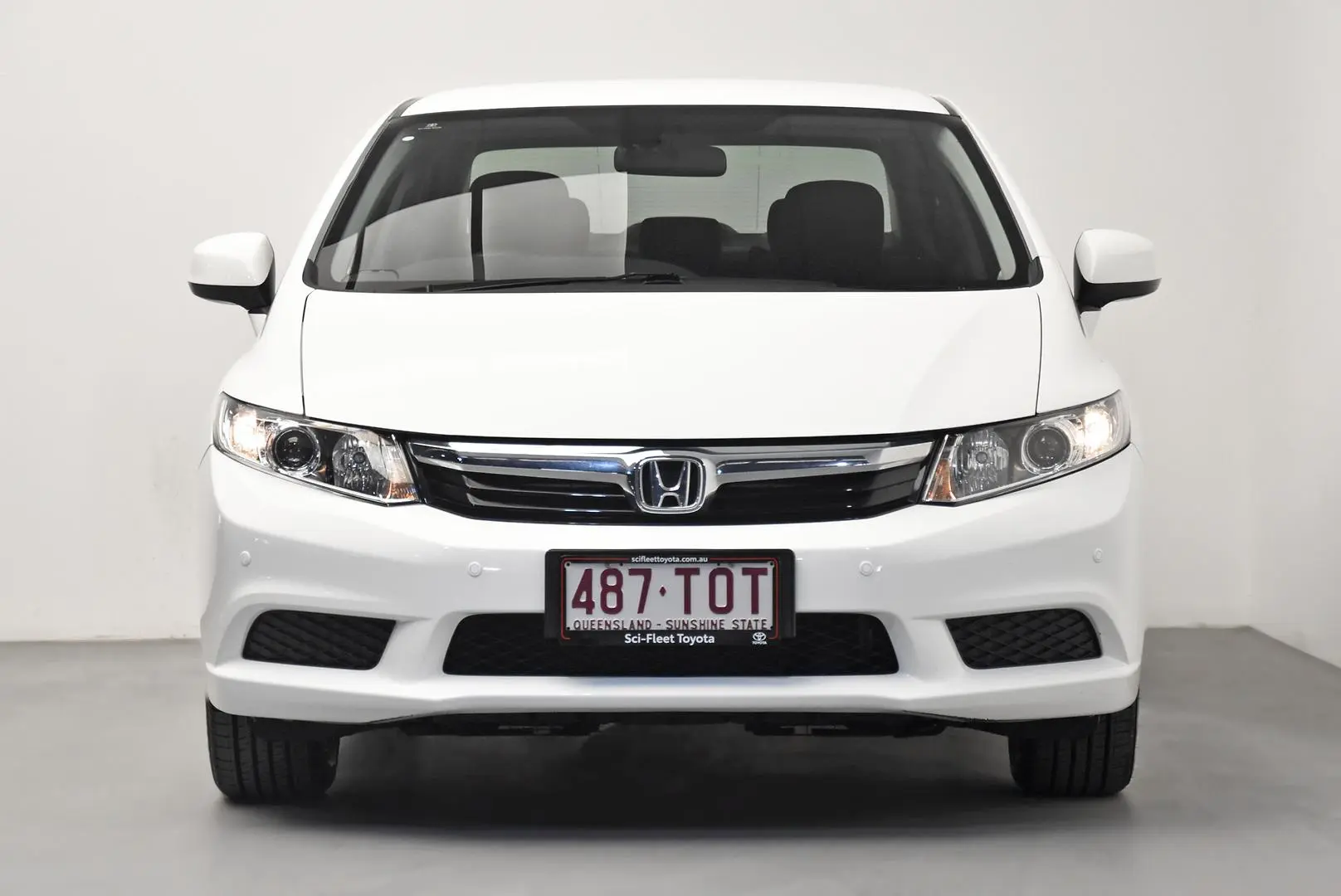 2014 Honda Civic Gallery Image 2