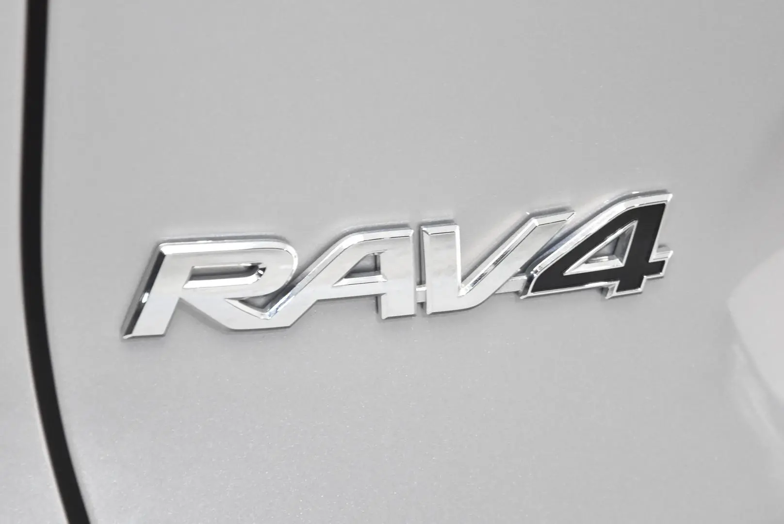 2024 Toyota RAV4 Gallery Image 7