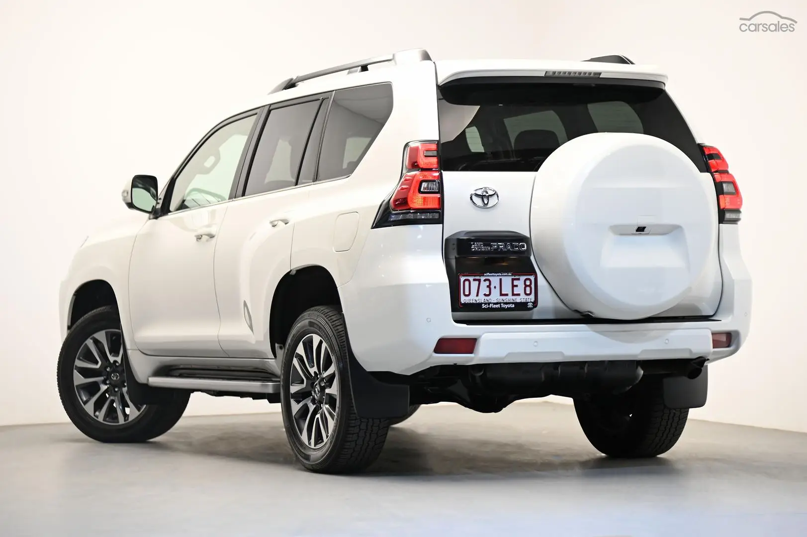 2023 Toyota Landcruiser Prado Image 5