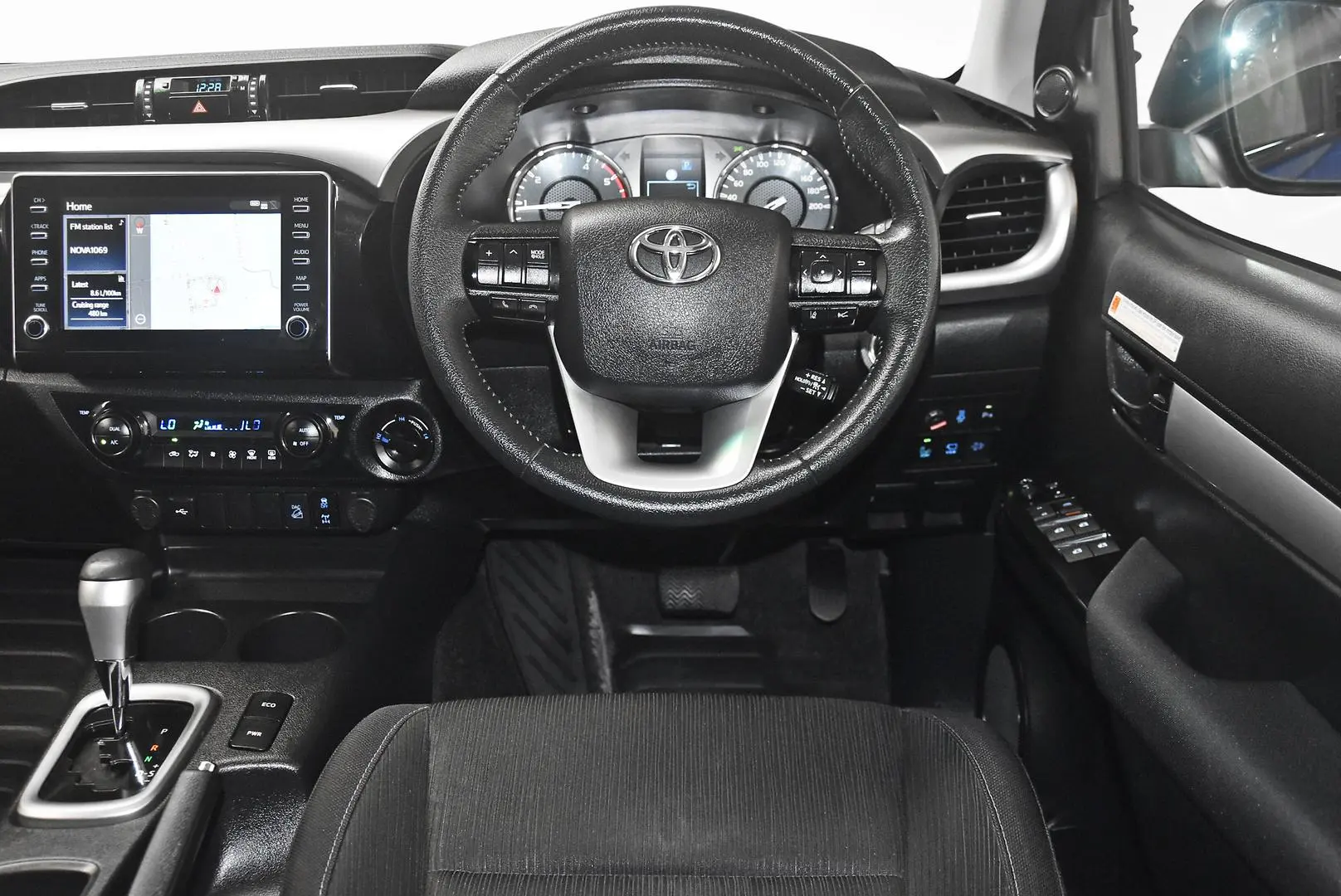 2023 Toyota Hilux Gallery Image 15