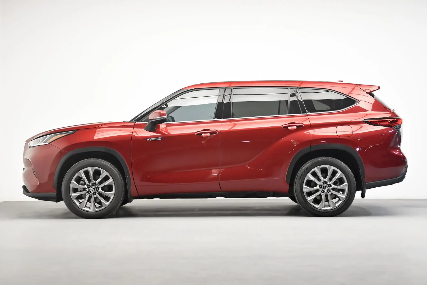 2022 Toyota Kluger Gallery Image 4
