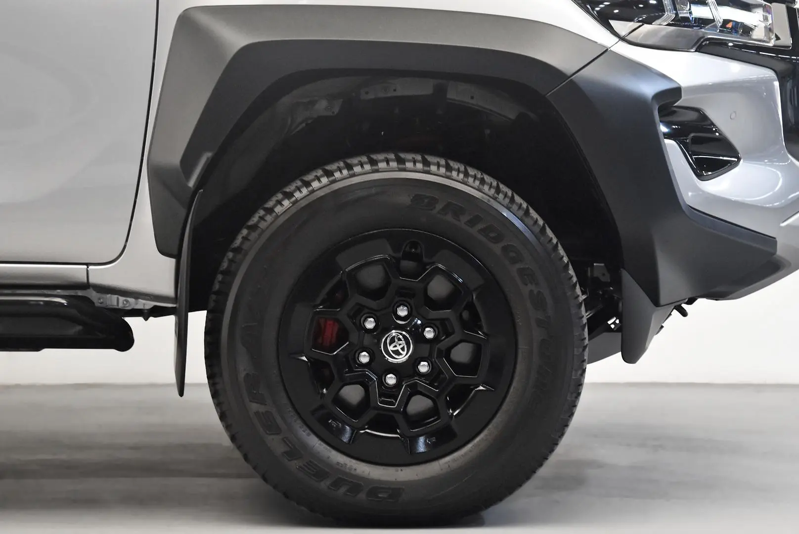 2024 Toyota Hilux Gallery Image 22