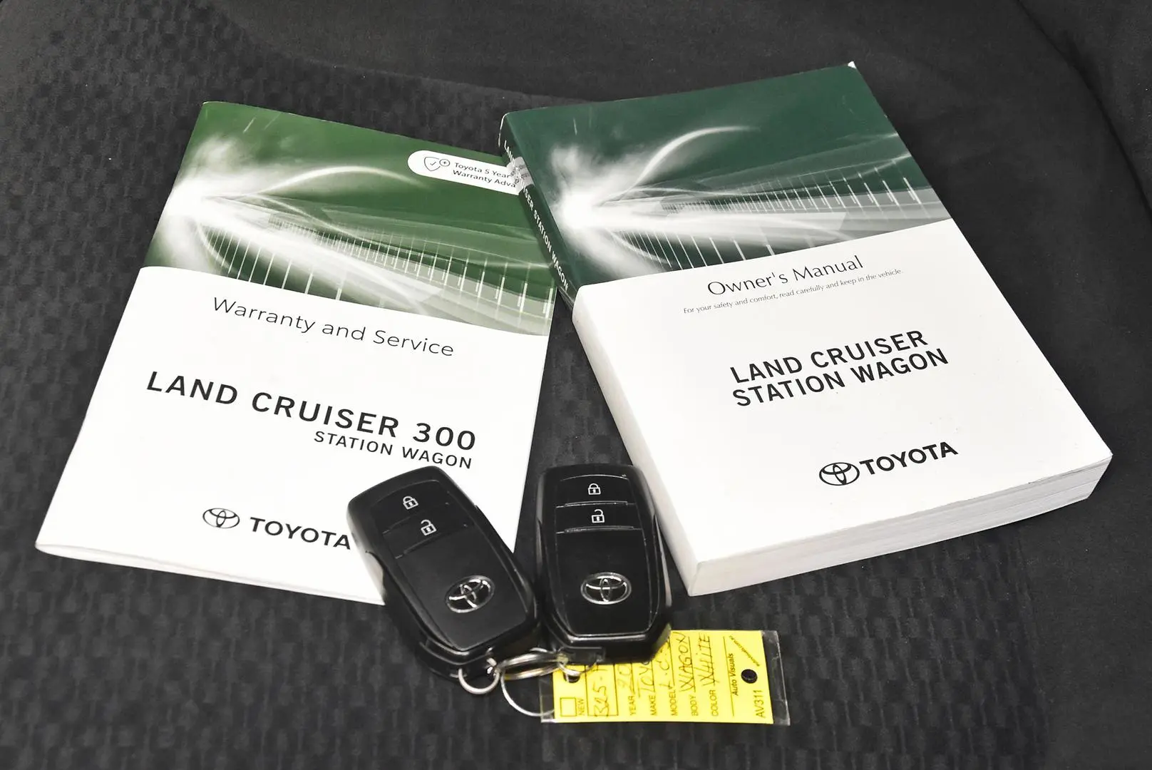 2024 Toyota Landcruiser Gallery Image 18