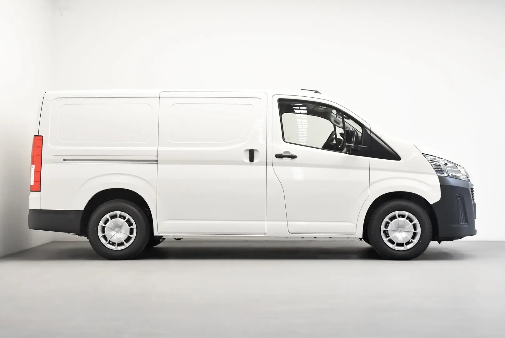 2025 Toyota Hiace Gallery Image 3