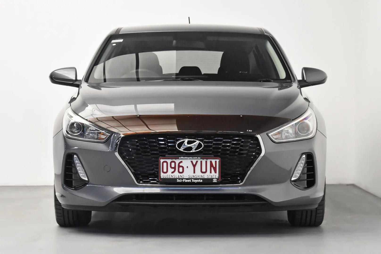 2018 Hyundai i30 Gallery Image 2