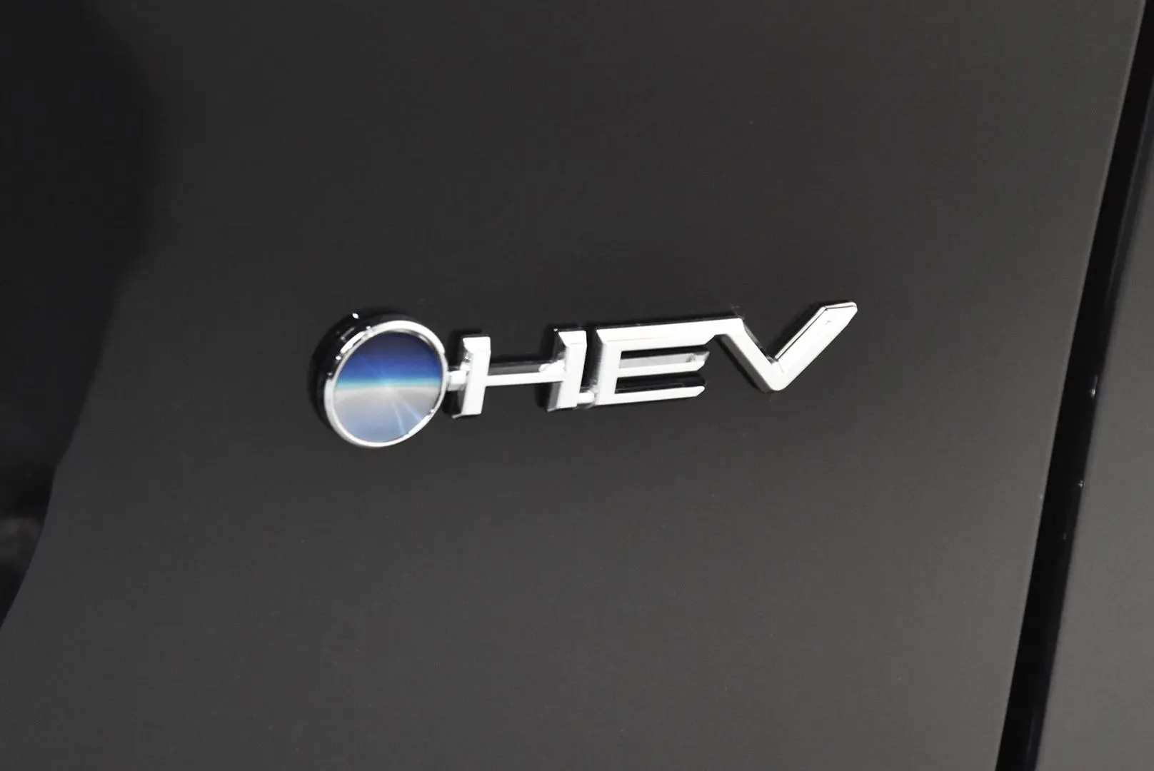 2025 Toyota RAV4 Gallery Image 8