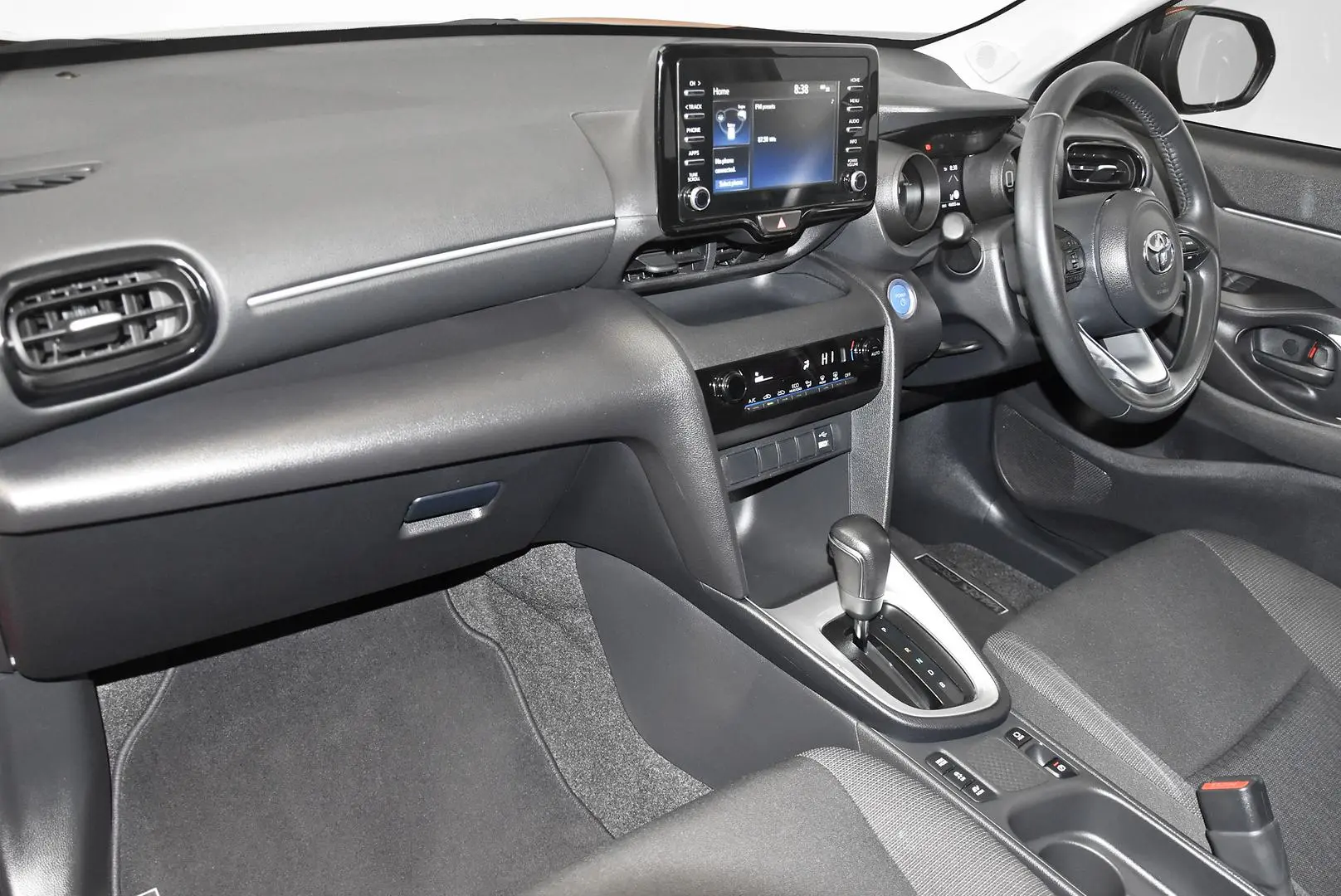 2022 Toyota Yaris Cross Gallery Image 17