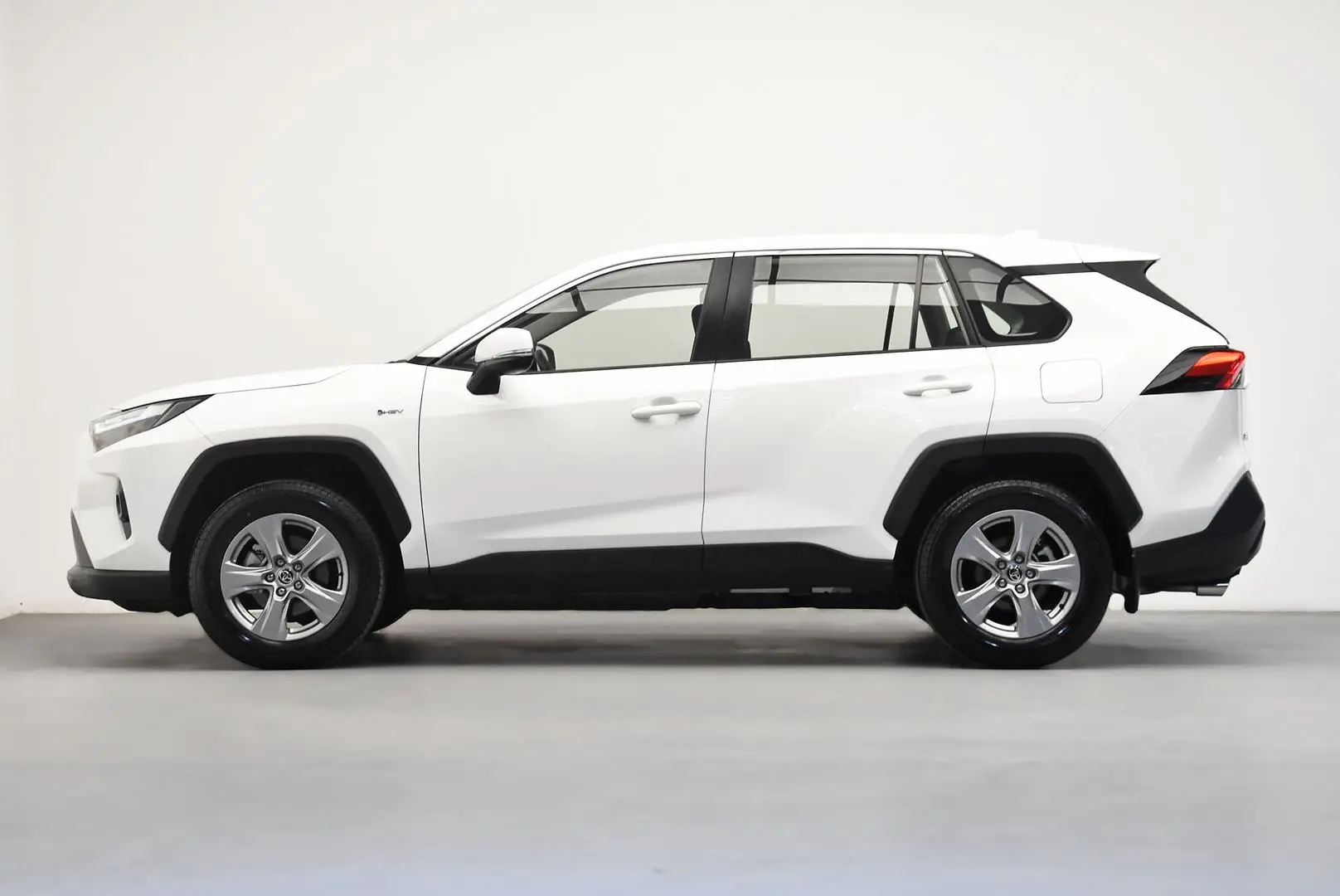 2025 Toyota RAV4 Gallery Image 4