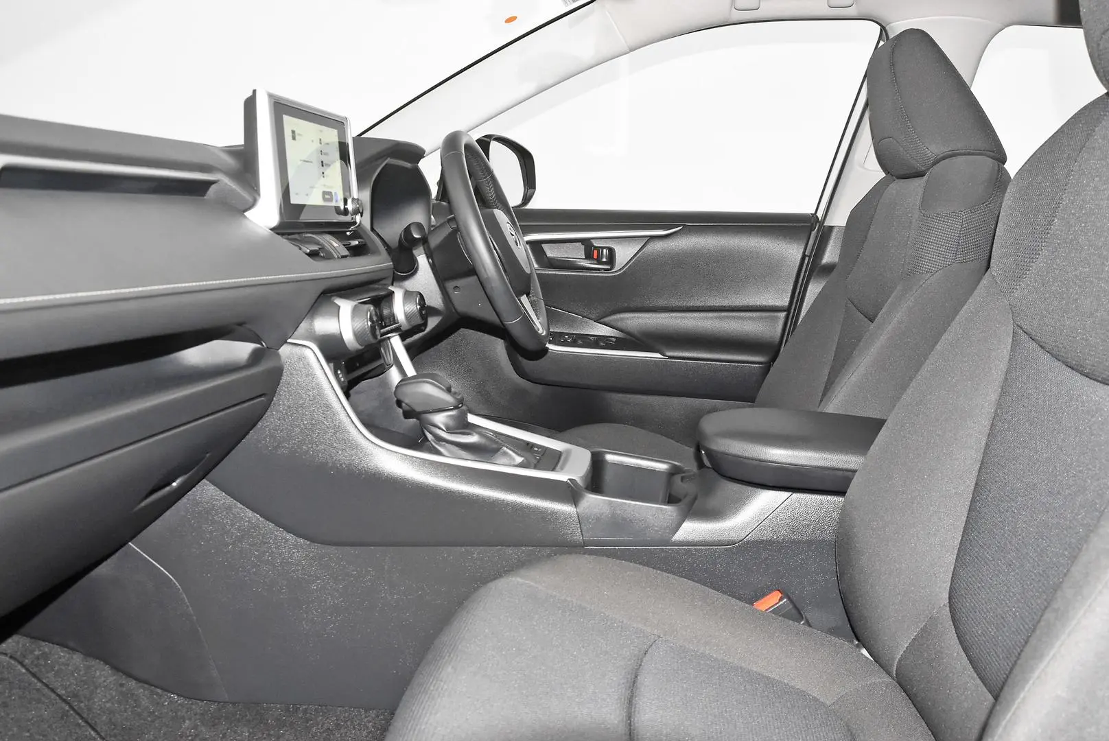 2024 Toyota RAV4 Gallery Image 18