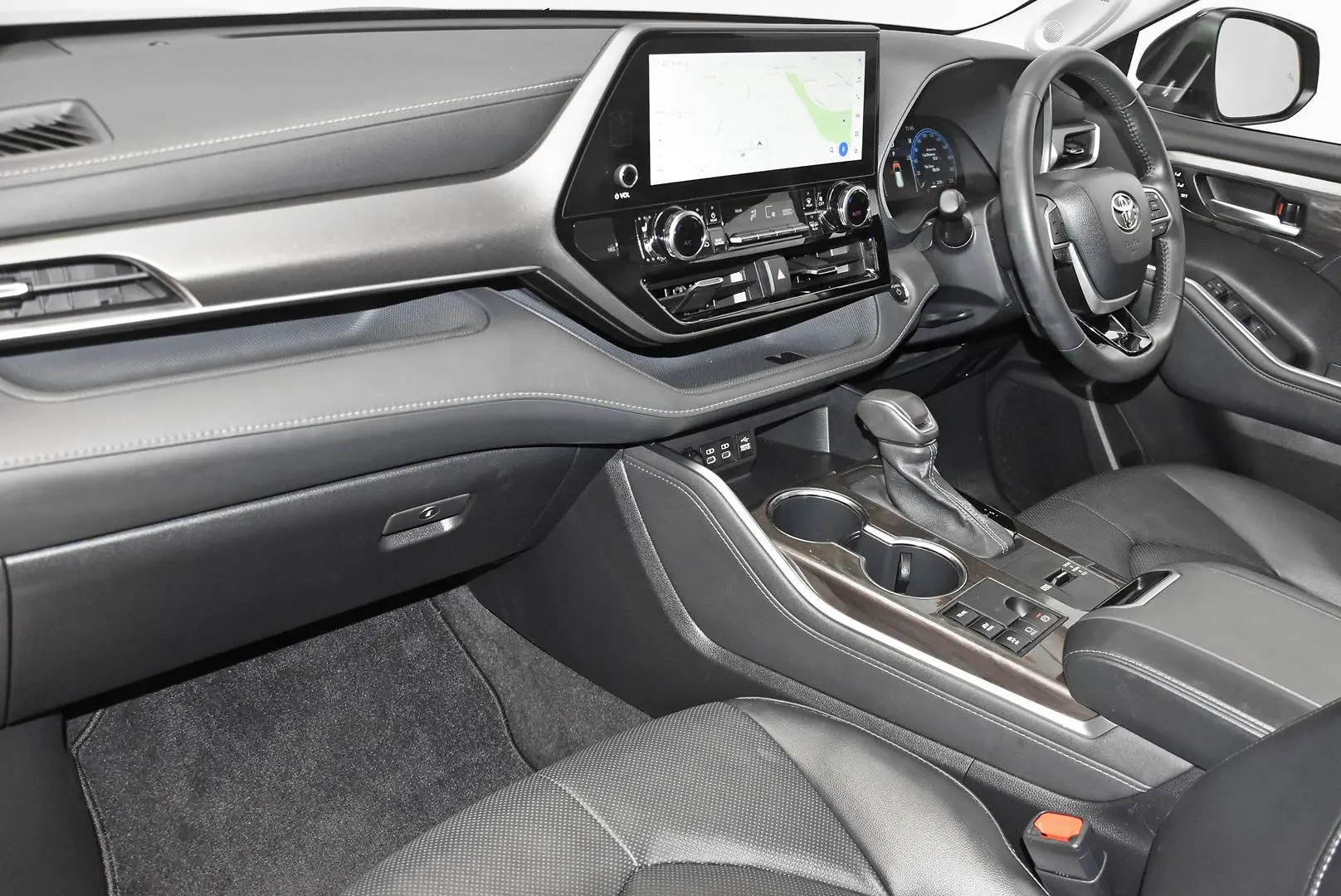 2024 Toyota Kluger Gallery Image 18