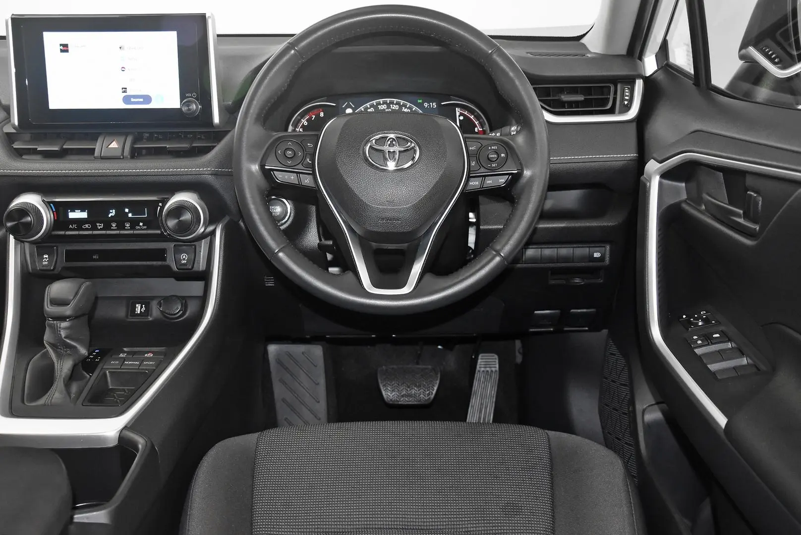 2024 Toyota RAV4 Gallery Image 14