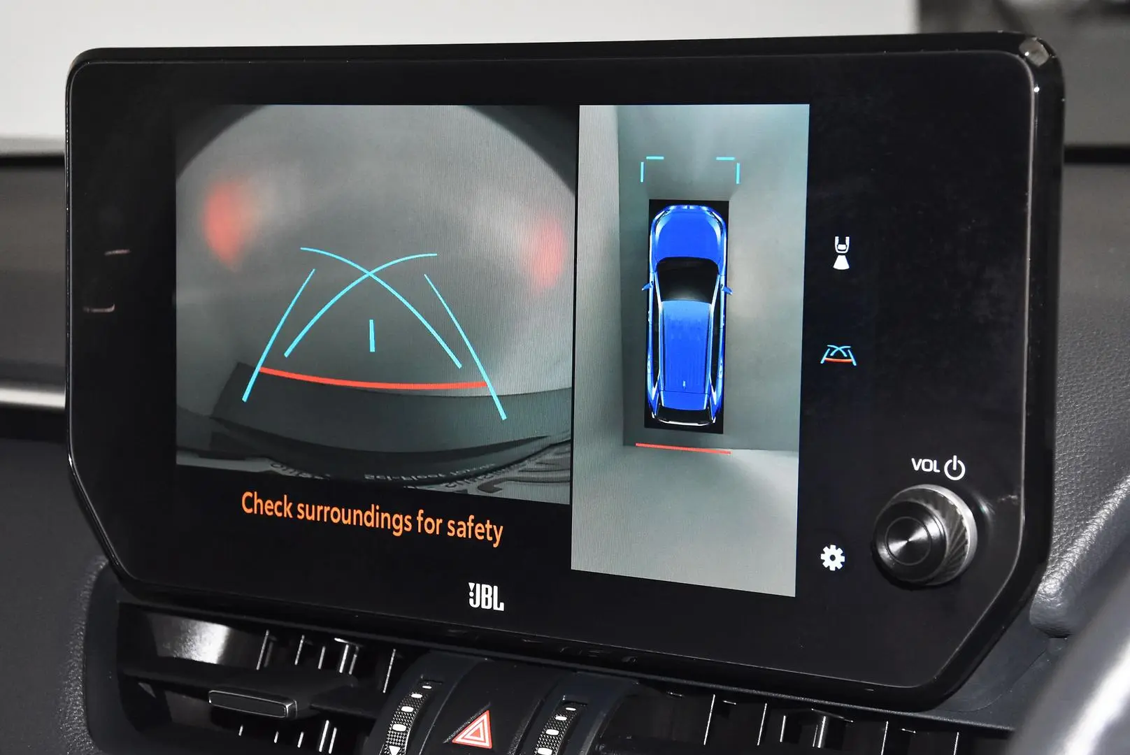 2024 Toyota RAV4 Gallery Image 13