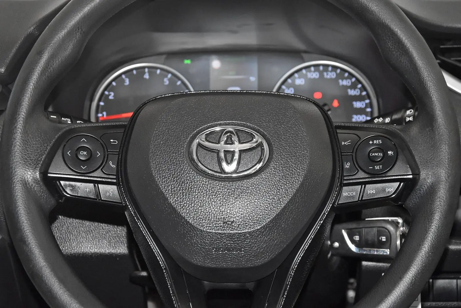 2019 Toyota RAV4 Gallery Image 15