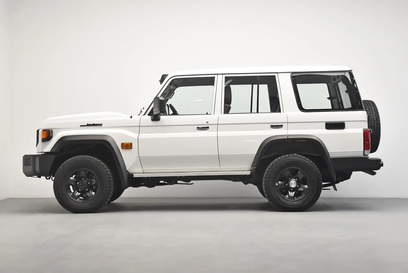 2024 Toyota Landcruiser Gallery Image 4