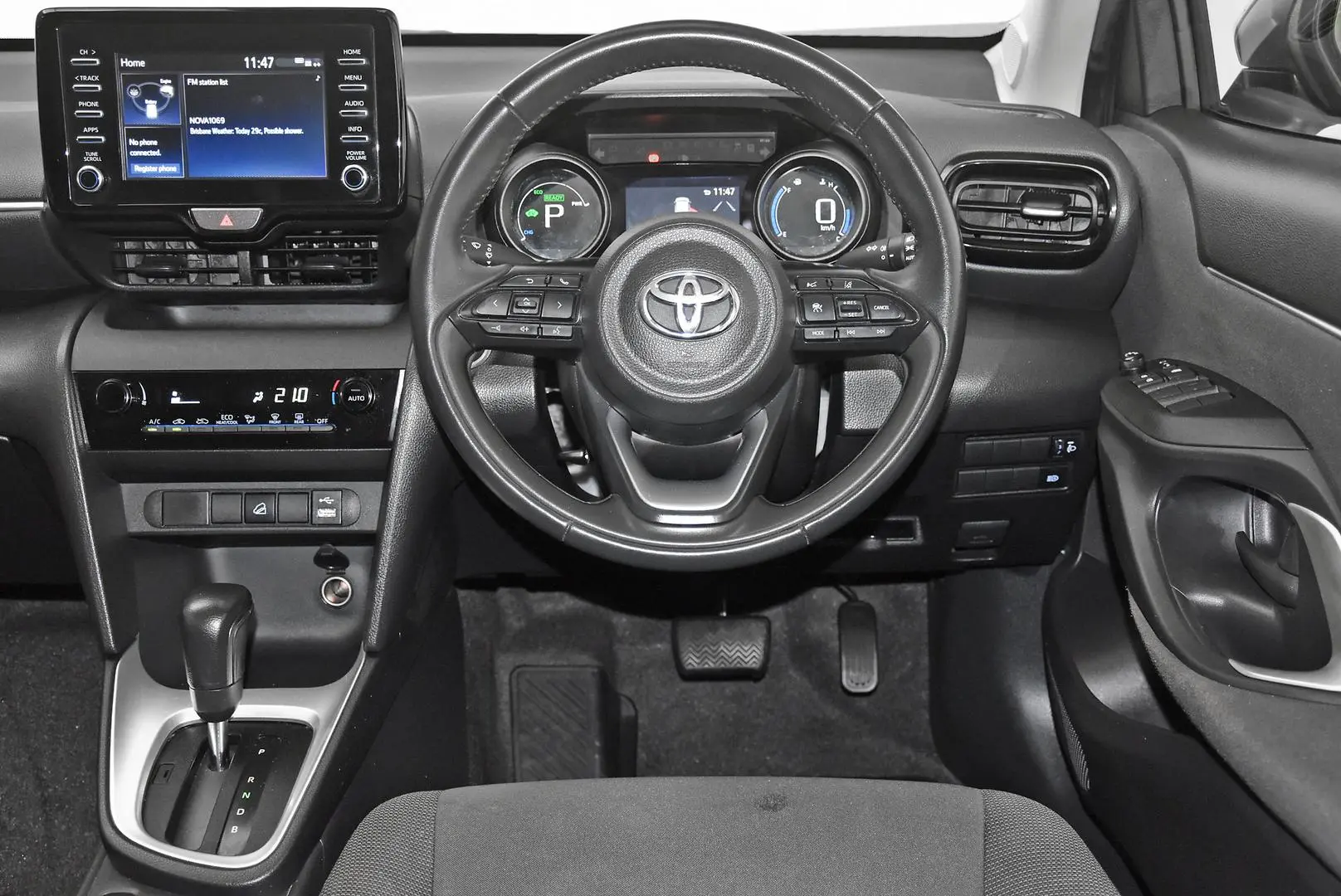 2022 Toyota Yaris Cross Gallery Image 15