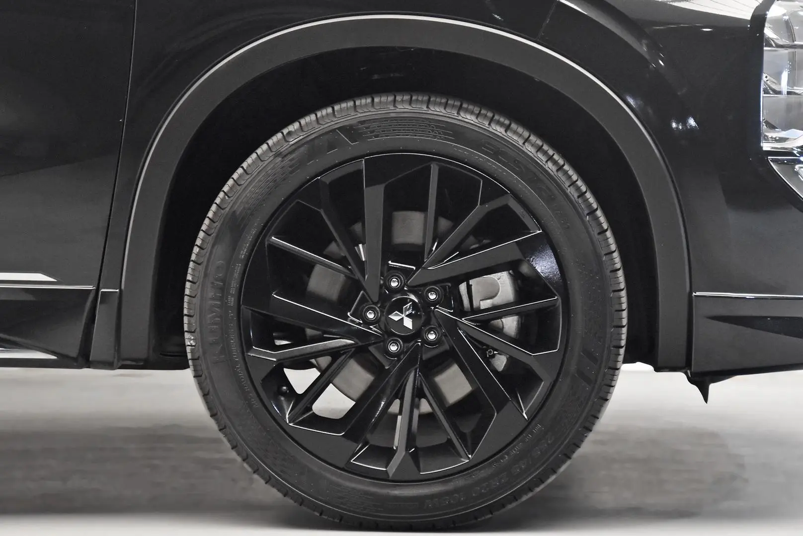 2023 Mitsubishi Outlander Gallery Image 24