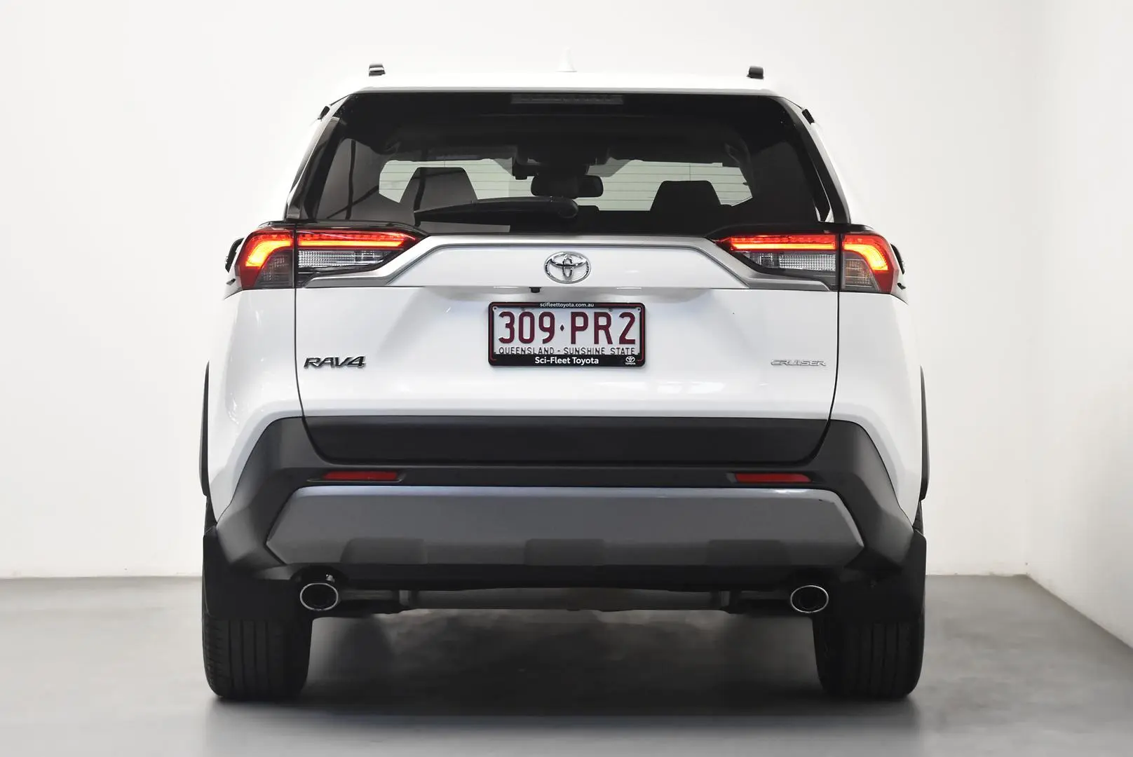 2020 Toyota RAV4 Gallery Image 6