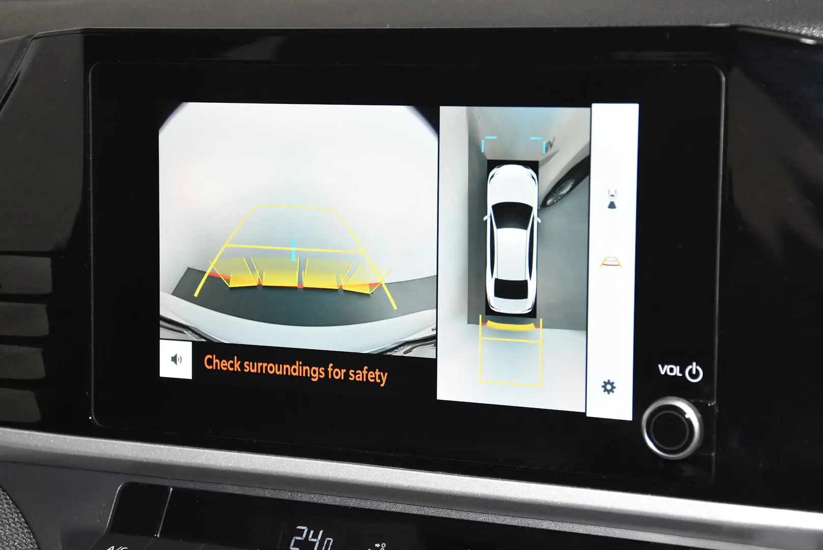 2024 Toyota Camry Gallery Image 12