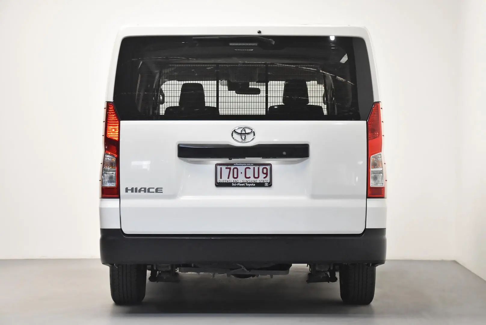 2021 Toyota Hiace Gallery Image 6