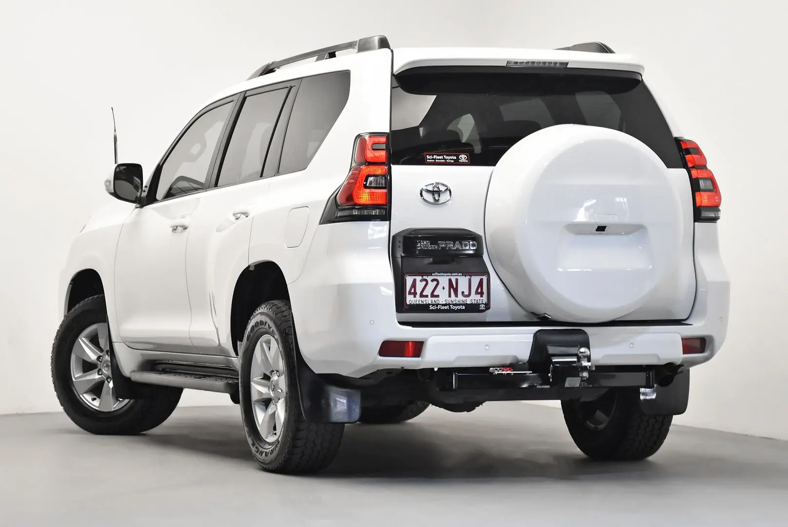 2017 Toyota Landcruiser Prado Gallery Image 5