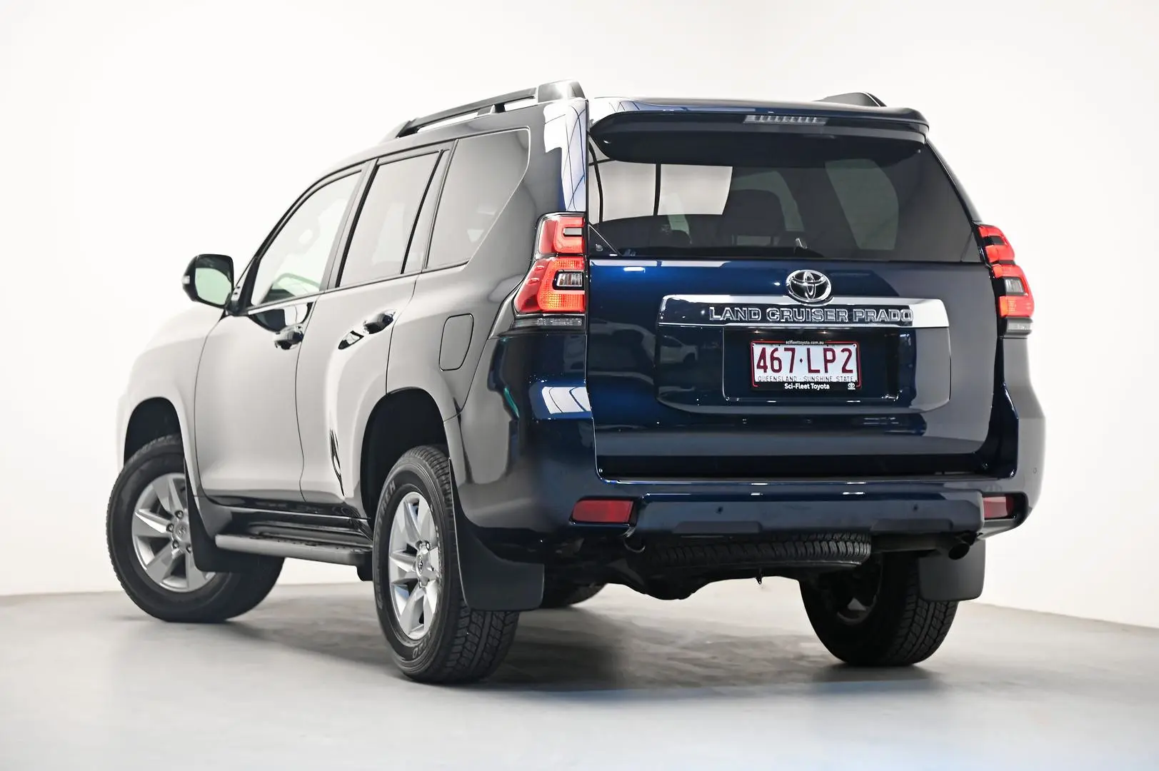 2023 Toyota Landcruiser Prado Gallery Image 5