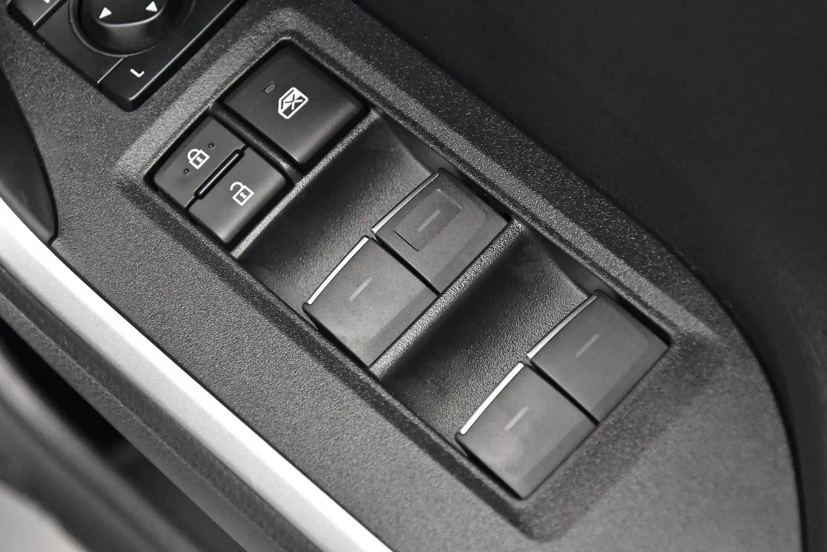 2024 Toyota RAV4 Gallery Image 10