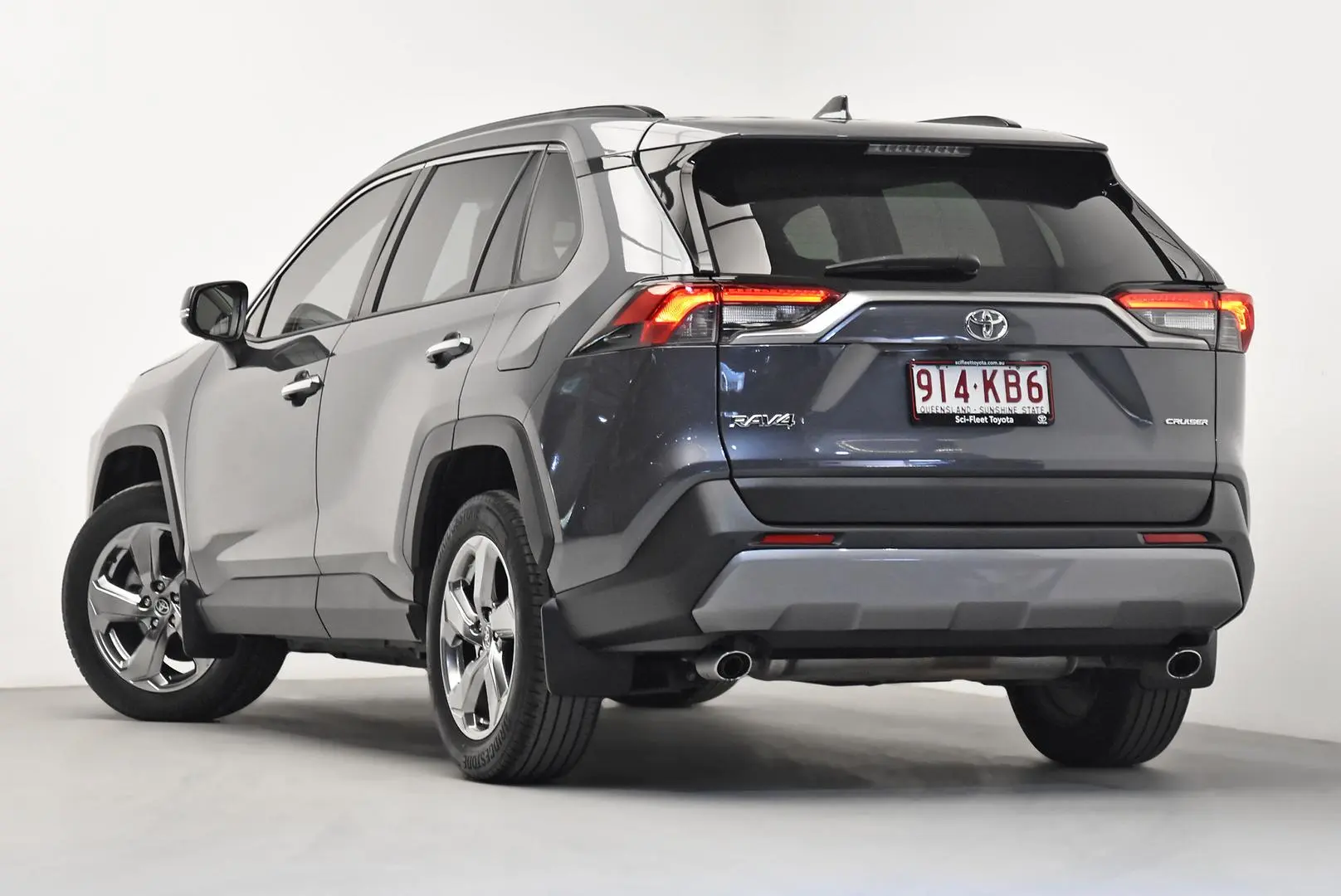 2019 Toyota RAV4 Gallery Image 5