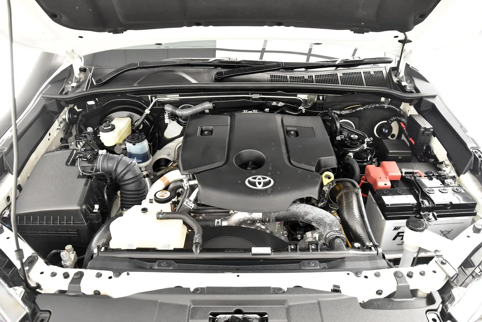2024 Toyota Hilux Gallery Image 21