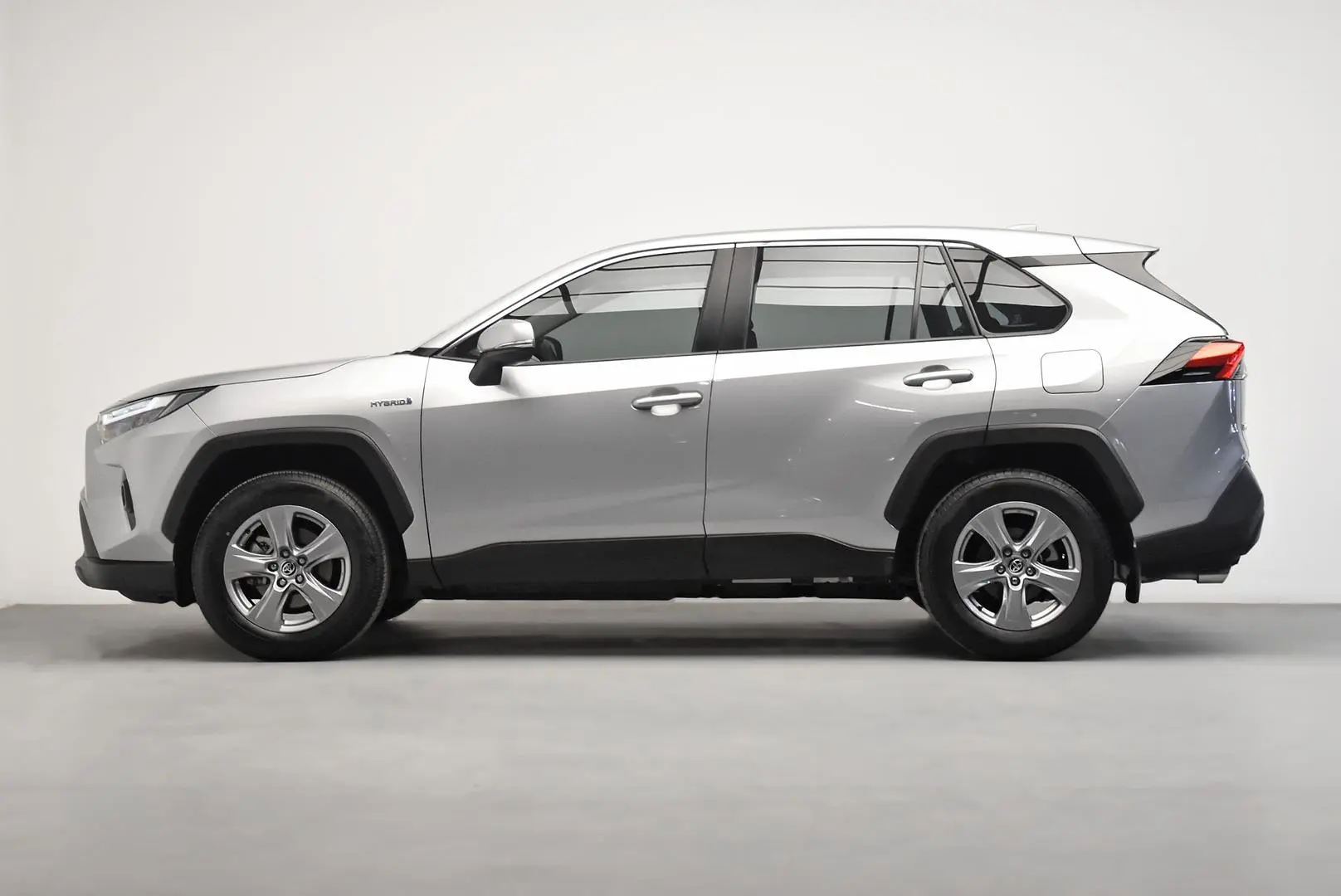 2024 Toyota RAV4 Gallery Image 4