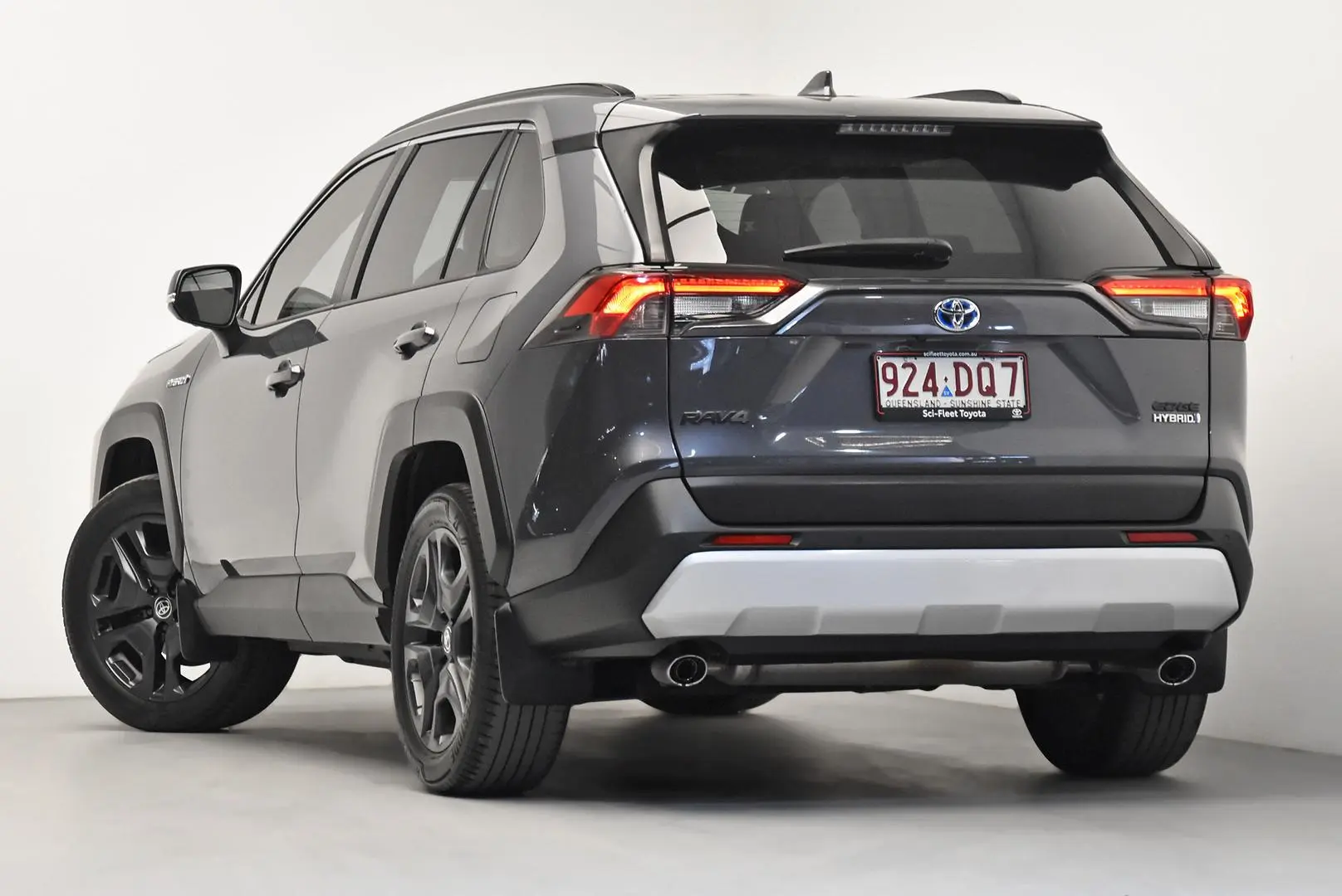 2022 Toyota RAV4 Gallery Image 5