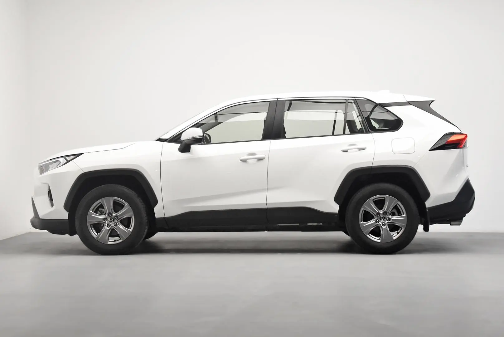 2024 Toyota RAV4 Gallery Image 4