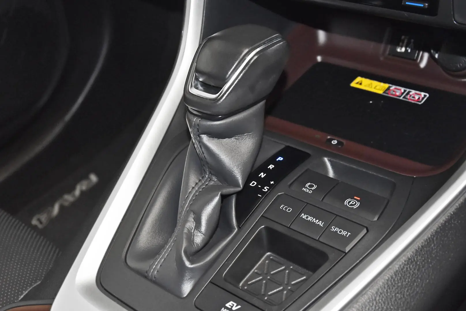 2023 Toyota RAV4 Gallery Image 14