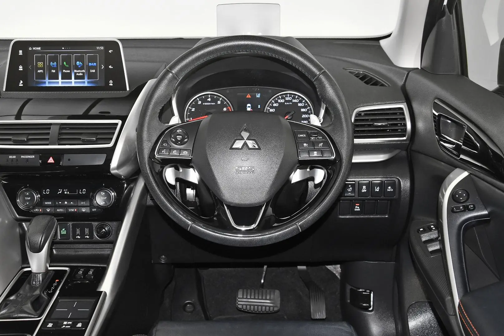 2018 Mitsubishi Eclipse Cross Gallery Image 14