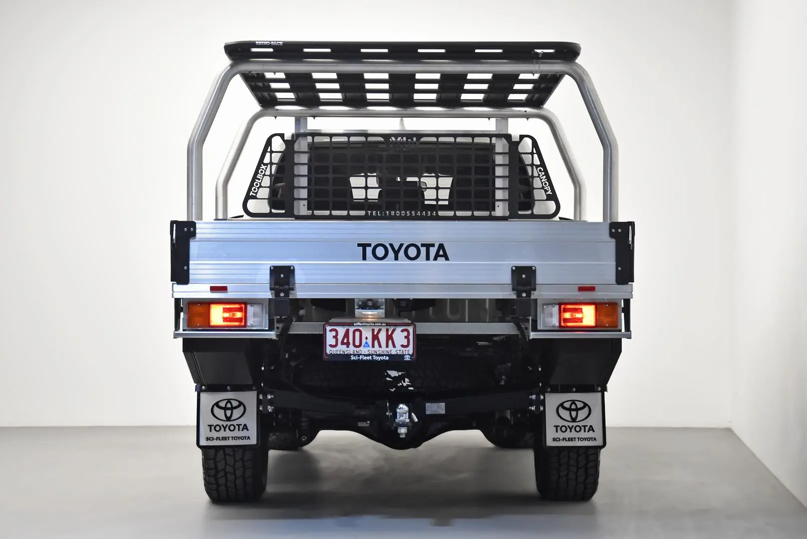 2024 Toyota Hilux Gallery Image 6