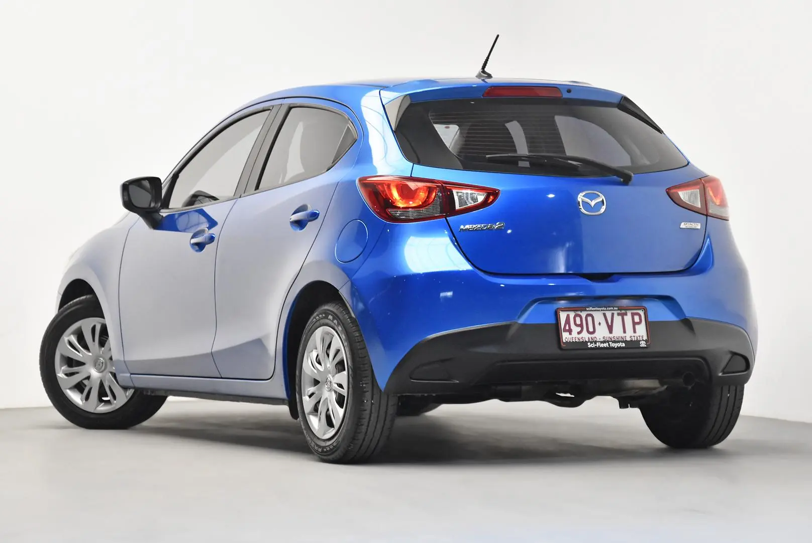 2015 Mazda 2 Gallery Image 5